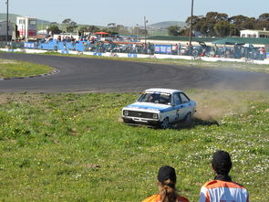 开云体育入口-“三叉湖飞盘赛：速度与精准的完美结合，精彩不断”